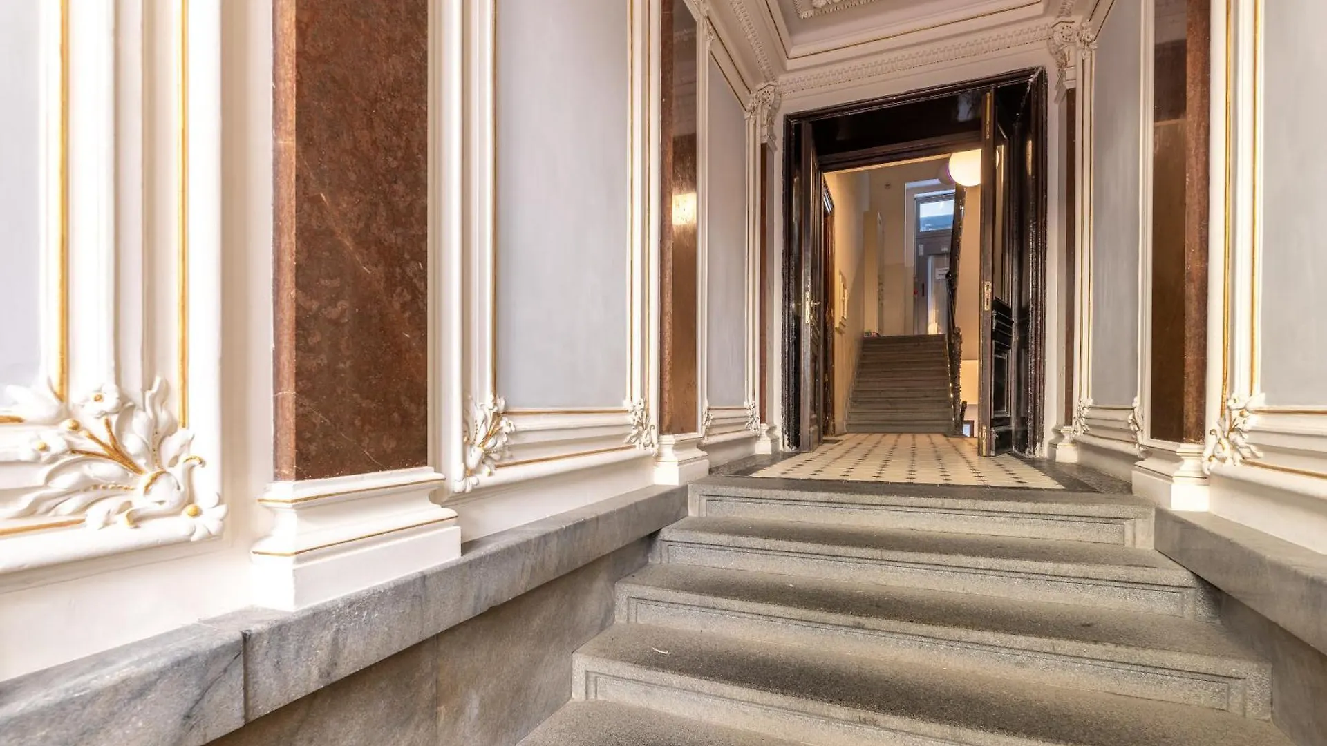 Cozy Apartment Close To Old Town Square Prague